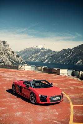 Audi R8 Spyder - Gardasee in Italien