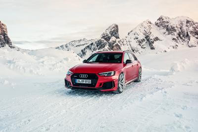 Audi RS4 B9 Avant - Alpen Shooting