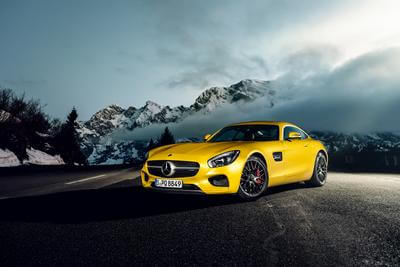 Mercedes Benz AMG GT-S - Solar Beam