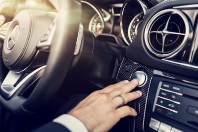 Mercedes Benz SL500 Interior