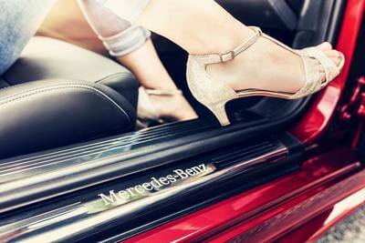 Mercedes Benz SL500 Interior